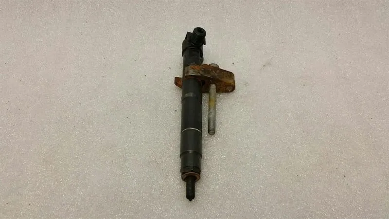 Mercedes C Class W205 Injector A6510703287 Fuel Injector M651-