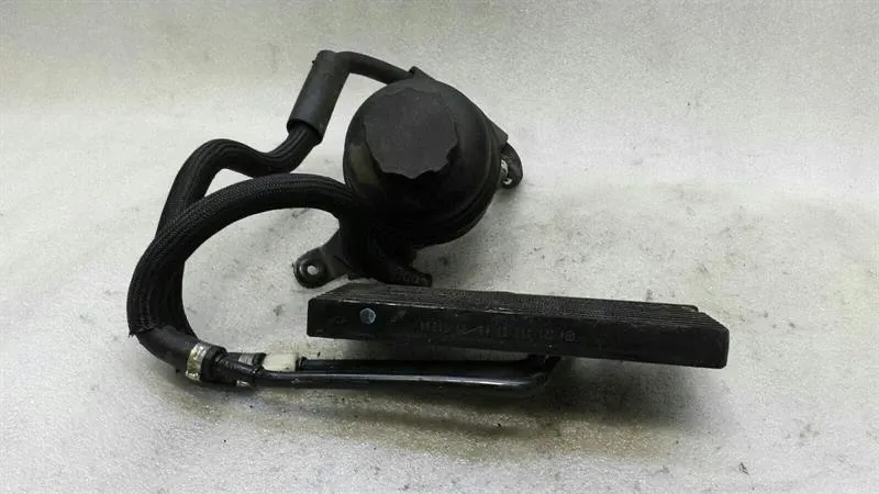 Mercedes CL W216 Power Steering Radiator A2215000500 Power Oil Cooler