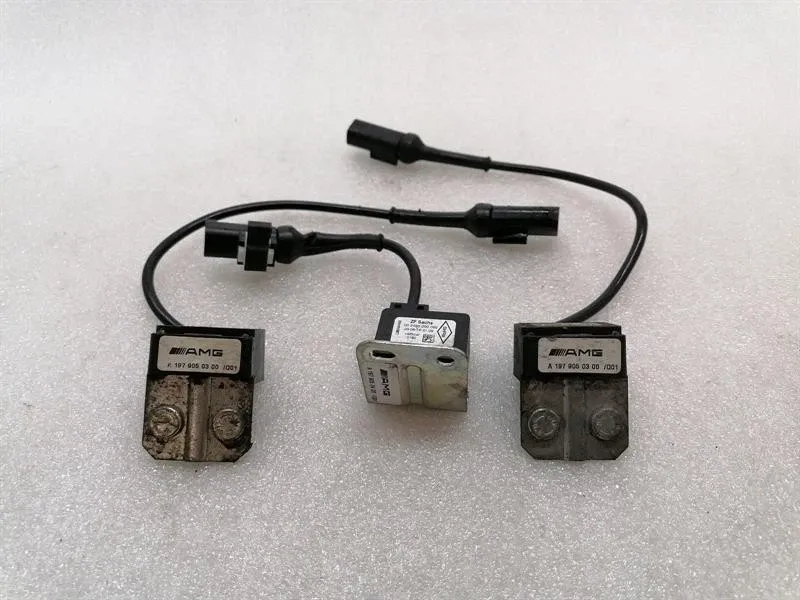 Mercedes GT C190 GTS S Acceleration Sensor A1979050300 Speed ​​Sensor -