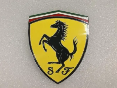 FERRARI CALIFORNIA T F149 14-17 85118000 SQUADRA CORSE BADGE