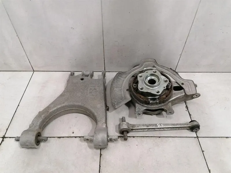 Ferrari GTC4 Lusso F151M Right Rear Hub 294851 Wheel Bearing Housing Rear Right -