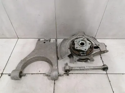 Ferrari GTC4 Lusso F151M Right Rear Hub 294851 Wheel Bearing Housing Rear Right -