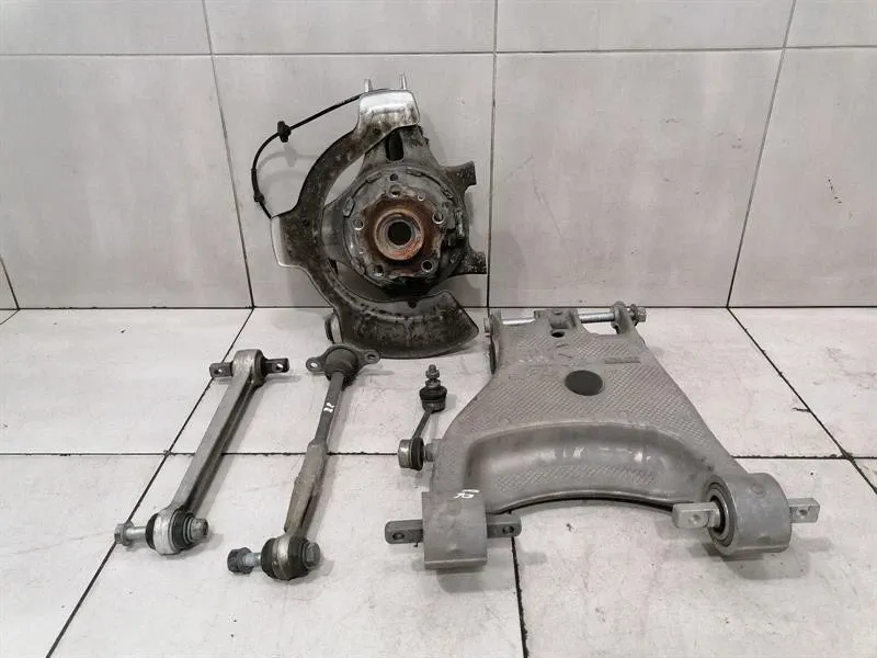 Ferrari F12 Berlinetta F152 Right Rear Hub 294851 Wheel Bearing Housing Rear Right-