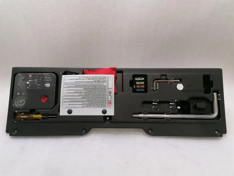 FERRARI PORTOFINO F164 SAVER KIT 781912 TOOL KIT TRAY