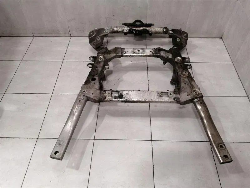 Land Rover Range Rover Sport L494 Beam Subframe Front LR038759 Front Axle Carrier -