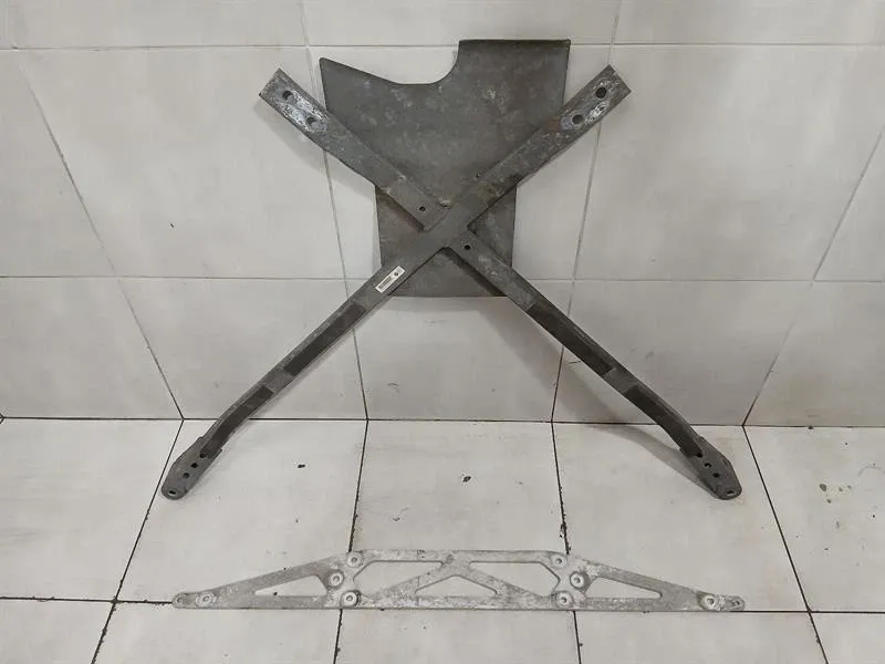 BMW 5 Series F90 G30 M5 Holder Bracket 8064893 Holder Carrier 8064485-