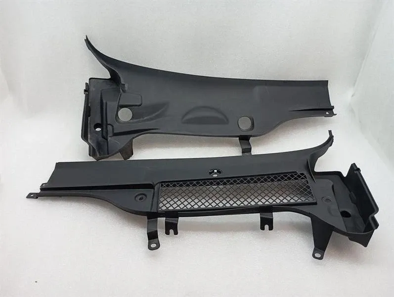 FERRARI 812 SUPERFAST F152M UNDERWINDSCREEN TRAY 89081000 RIGHT HAND DRIVE RHD