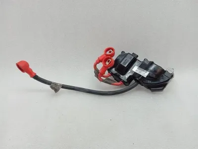Aston Martin DBS SUPERLEGGERA AM7 18-24 Battery Plus to Pss HY53-14300-AC Cable-