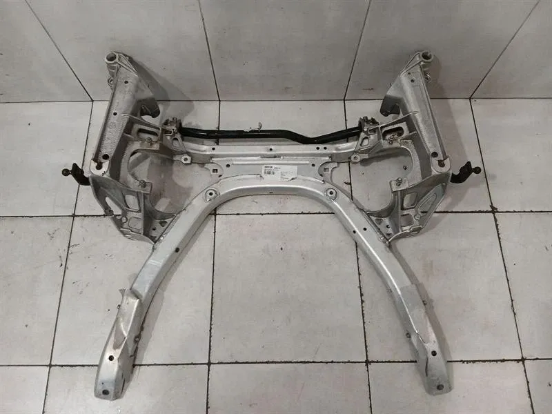 BMW M6 M5 E63 E60 M6 Subframe Front 2283741 Front Axle Carrier 2282790 S85 V10-
