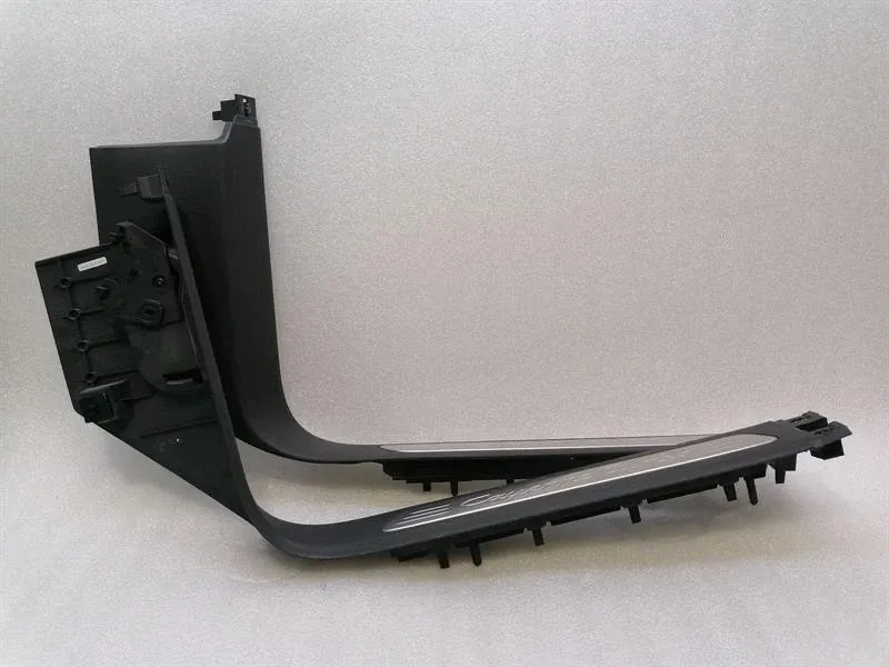 Porsche Cayenne 958 92A Door Sill Cover 7P5863483P Door Sill Trim 7P5863484P-