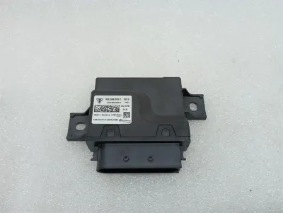 Porsche 911 992 elektronikus modul 992906093C vezérlőegység üzemanyag-szivattyú-