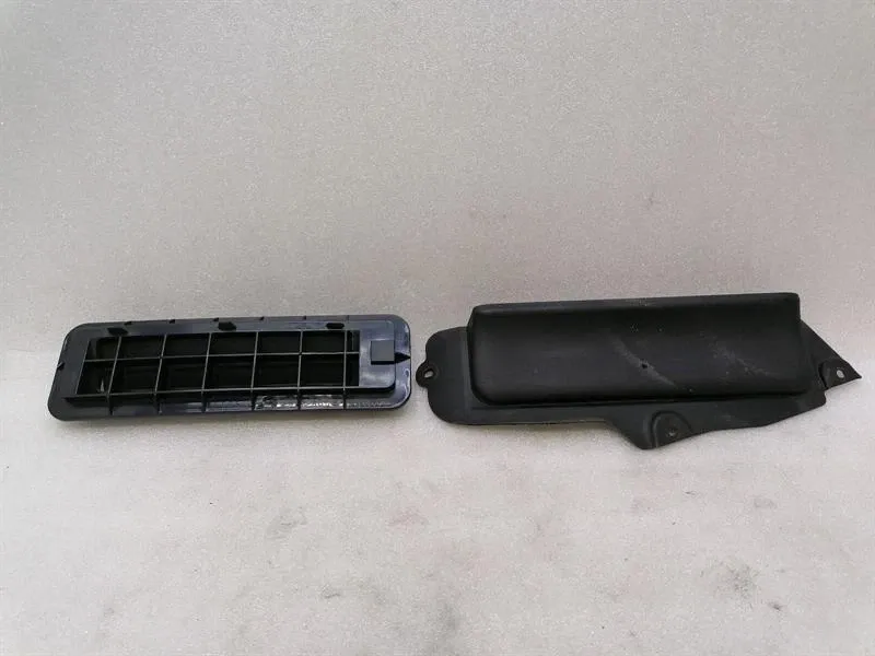 Ferrari FF F151 ventilation grille 60595328 ventilation grille cover 84048100 set-