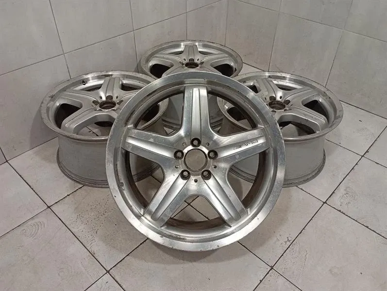 Mercedes ML63 AMG W164 Alloy Wheel Set A1644012002 10JX20 ET46 Alloy Wheel Set-