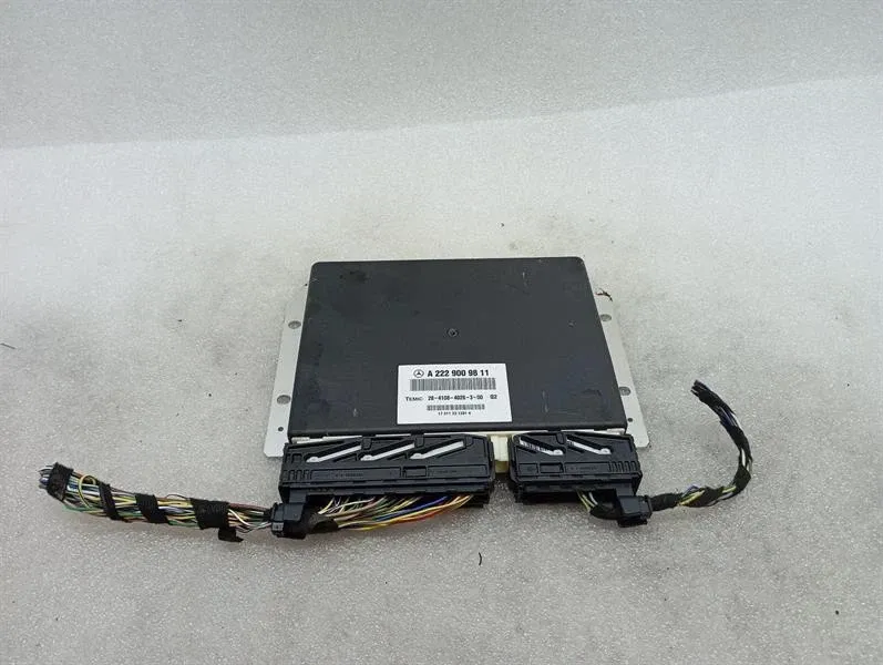 Mercedes C Class W205 Suspension Module A2229009811 Airmatic ECU -