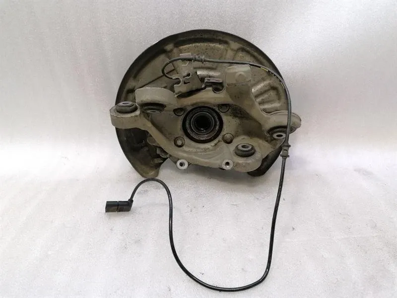 Mercedes C63 AMG W205 Left Rear Hub Set A2053501514 Wheel Bearing Housing Rear Li -