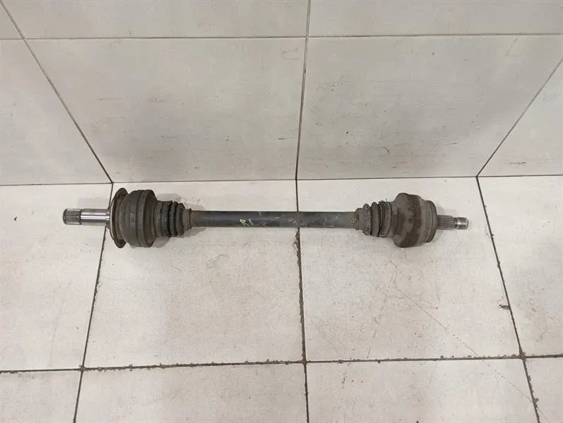 Mercedes C63 AMG W204 Left Drive Shaft A2043501610 Drive Shaft Rear Left-