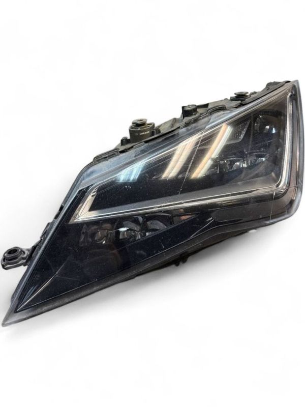 5F1941007E Headlight left SEAT LEON (5F) (2012-2020)