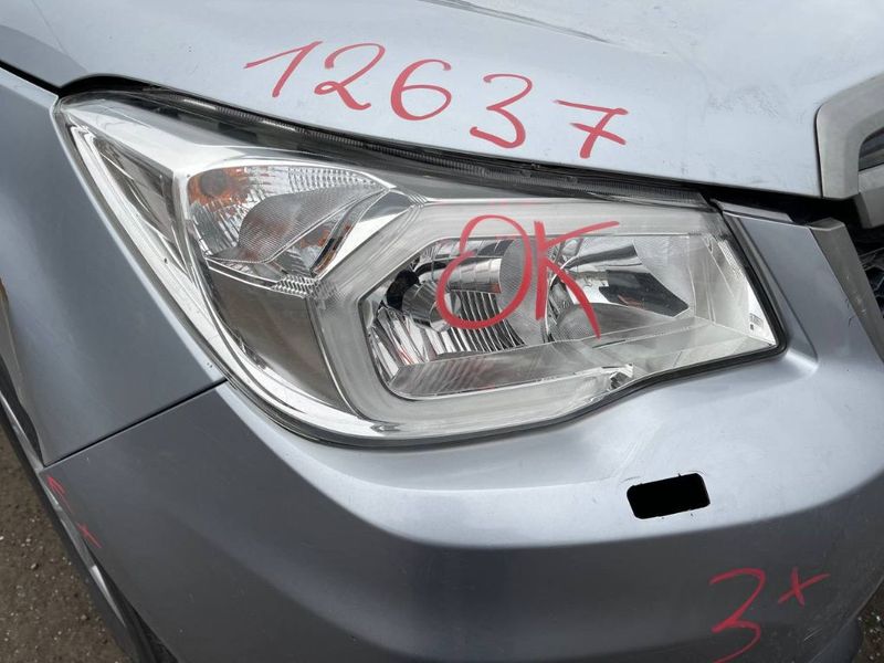 Headlight right SUBARU FORESTER (SJ) (2013-2018)