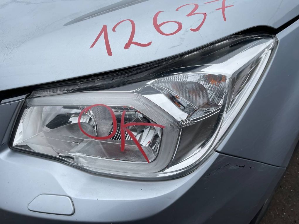 Headlight left SUBARU FORESTER (SJ) (2013-2018)