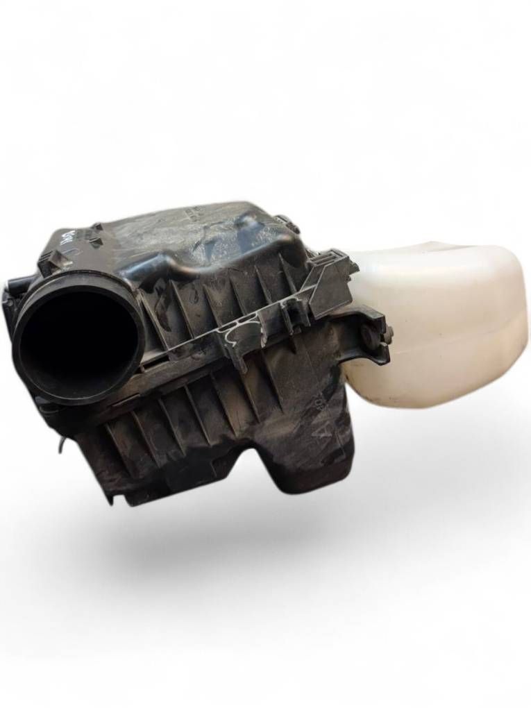 A52AG08 46043FG010 46052AG051 46052AG050 46052AG080 22680AA380 Air Cleaner (filter box) SUBARU CROSSTREK / XV I (GP) (2011-2017)