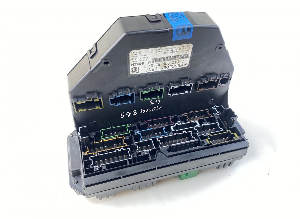 F005V01064 F005V01024 F005V01303 F005V01025 F005V01202 F005V01063 F005V01059 Fuse box MERCEDES-BENZ E-CLASS (W212) (2009-2016)