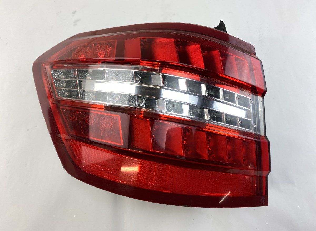 A2128203964 Tail light left MERCEDES-BENZ E-CLASS (W212) (2009-2016)