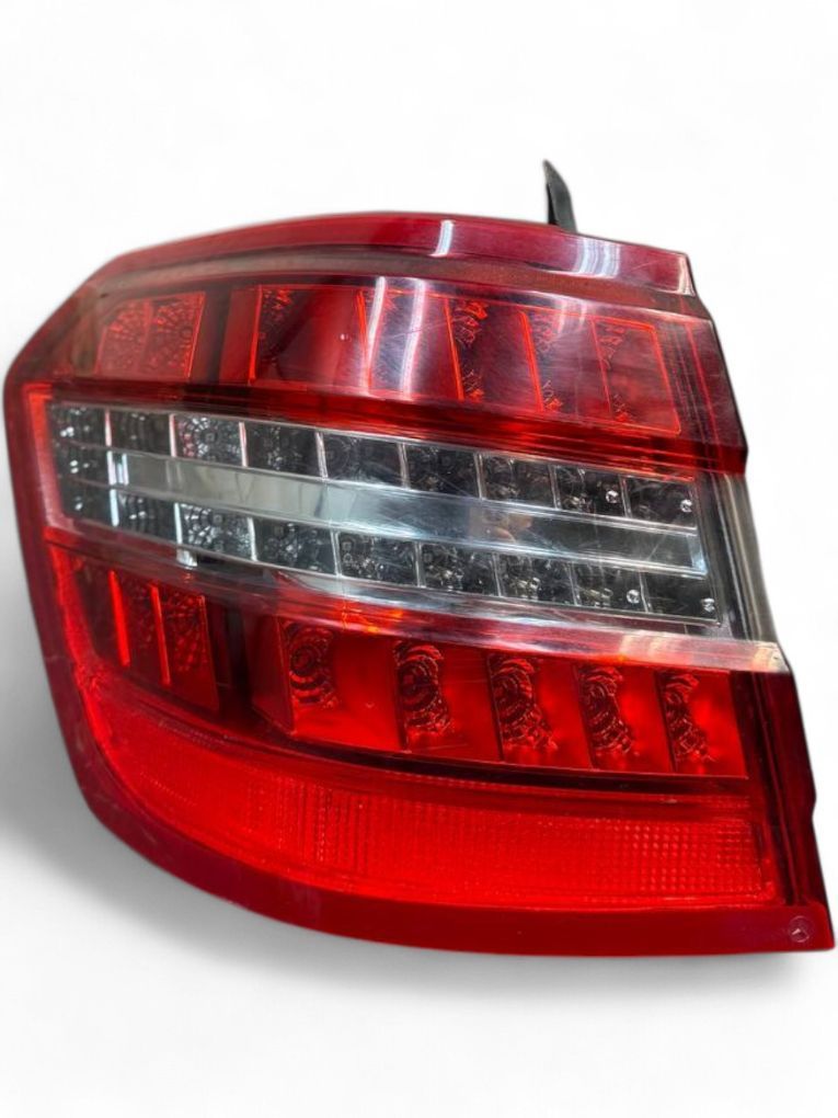 A2128203964 Tail light left MERCEDES-BENZ E-CLASS (W212) (2009-2016)