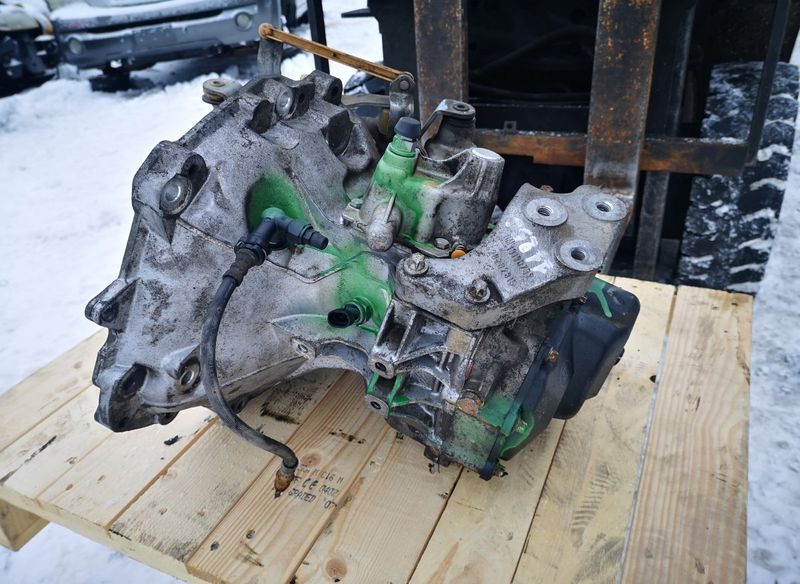 F17 Gearbox OPEL CORSA D (S07) (2006-2014)