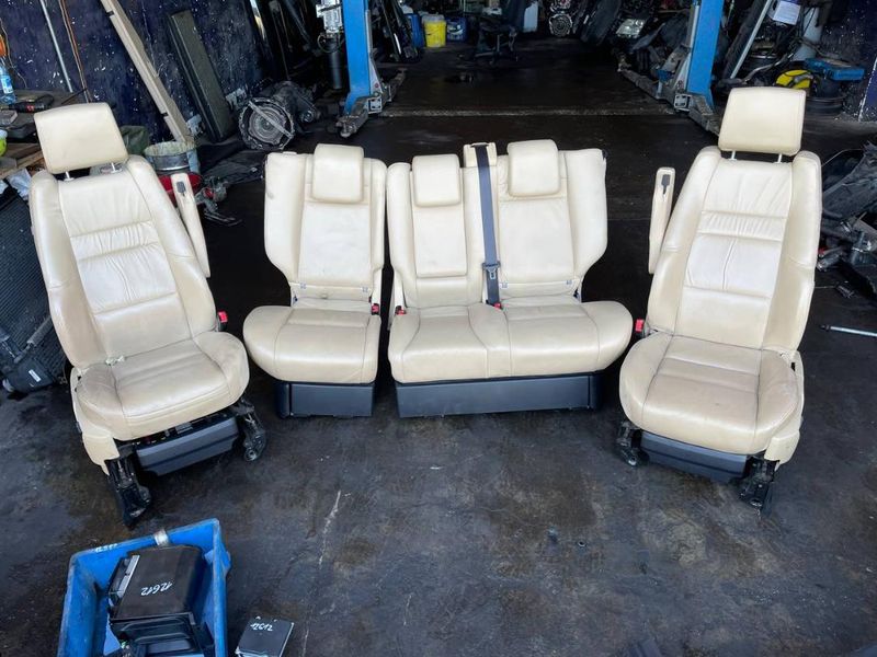Set Of Seats LAND ROVER RANGE ROVER SPORT I (L320) (2005-2013)