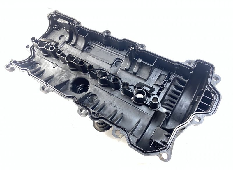 SH0110220C Cylinder head valve cover MAZDA 6 (GJ, GL) (2012-2020)