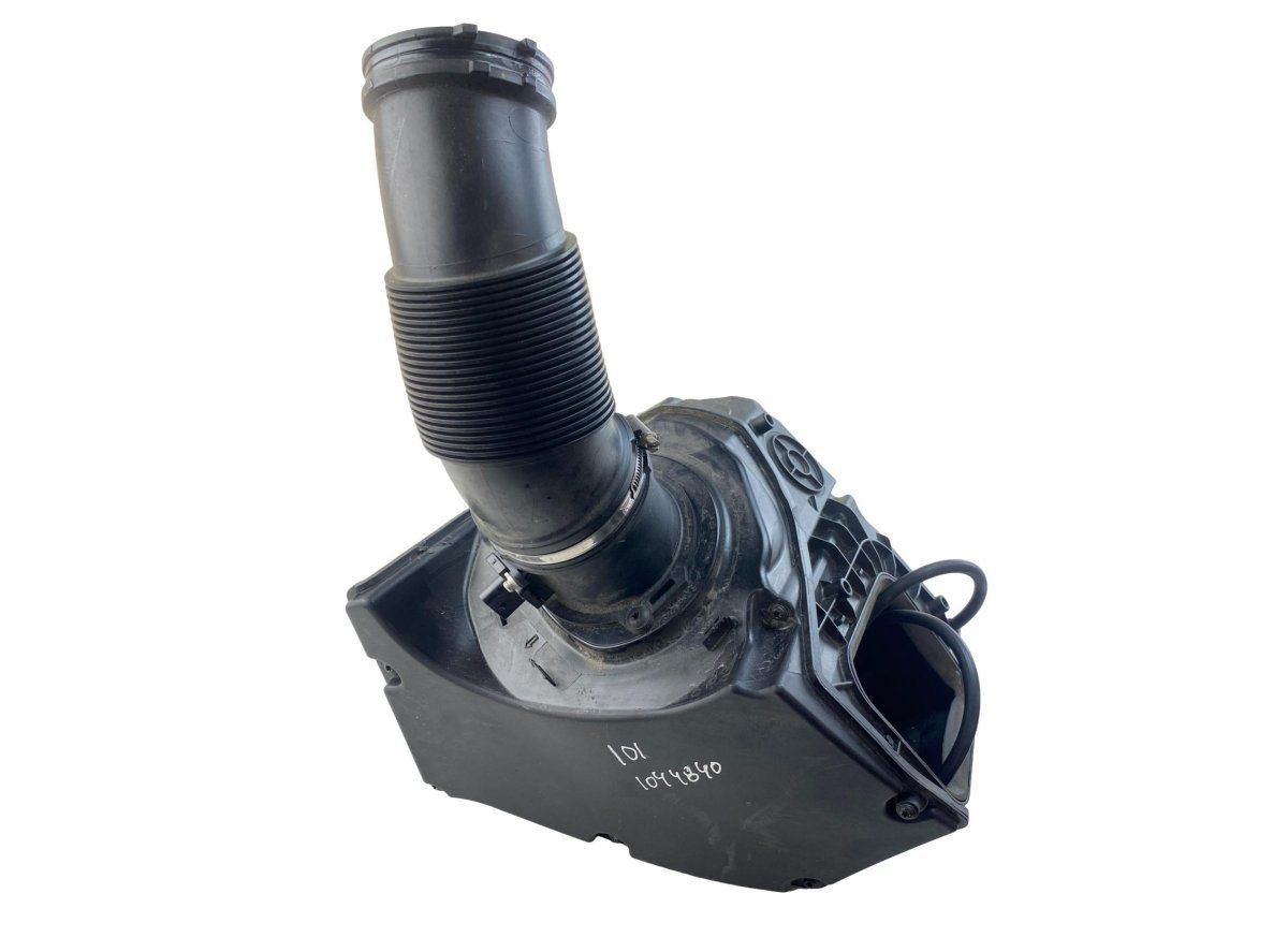 8W0133837M Air Cleaner (filter box) AUDI A5 (F53, F57, F5A) (2016-)