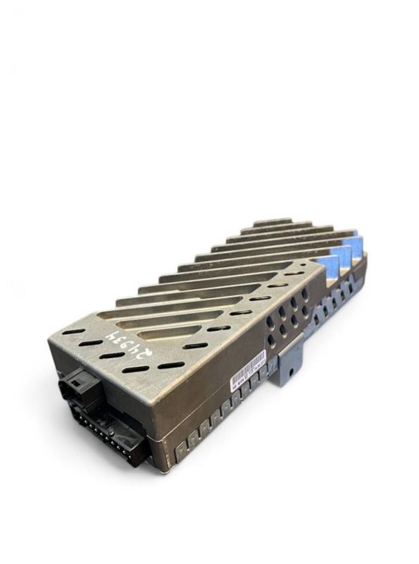 9320213 Audio amplifier BMW 3 (F30, F31, F80) (2011-2019)