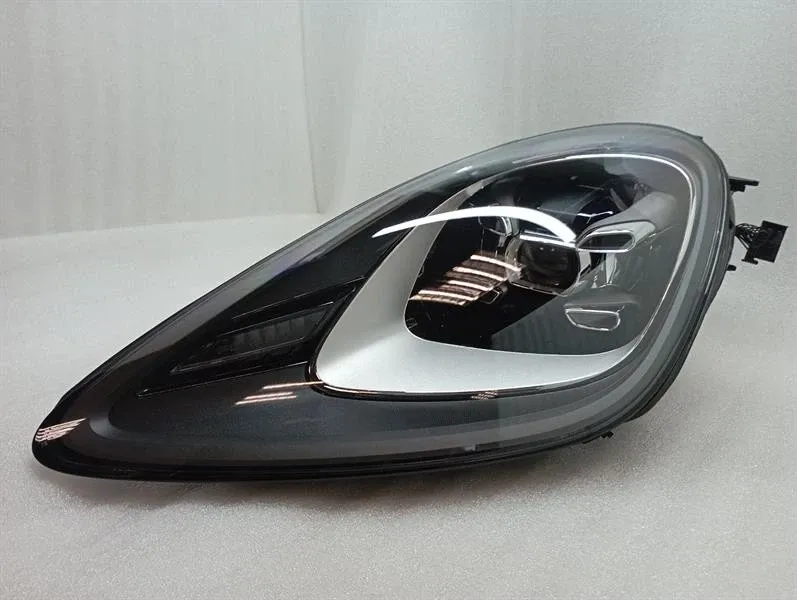 18-23 Porsche Cayenne 9Y0 MK3 E3 Left Headlight 9Y0941043AL Headlight Left-