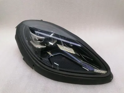19-22 Porsche Macan 95B Right Headlight 95B941080AT PDLS Headlight Right-
