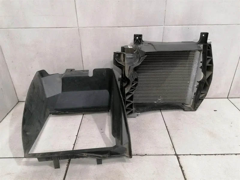 Range Rover Sport L494 Water Radiator FPLA--8D048-AA Water Cooler Radiator LH-