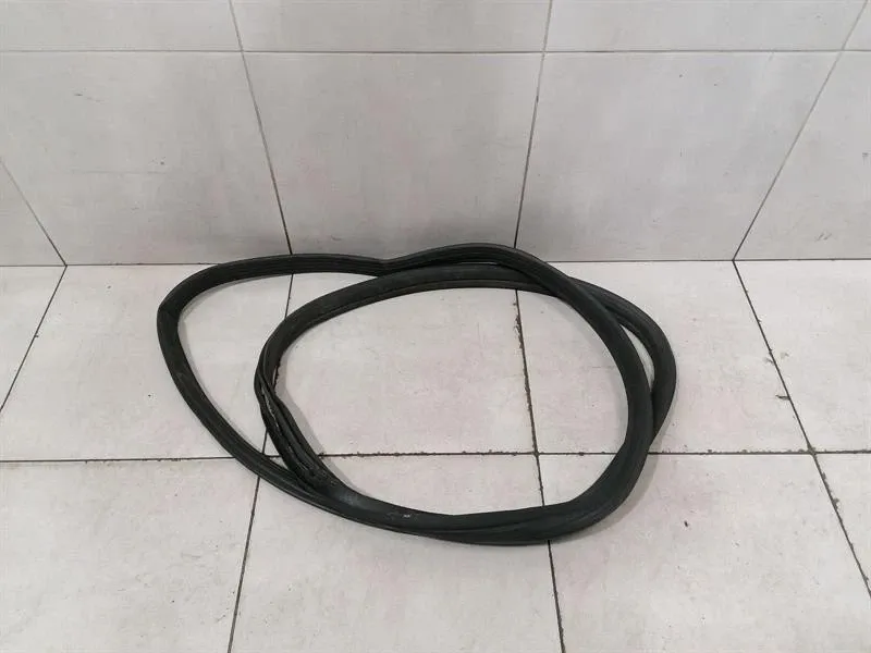 MERCEDES G W463A W464 18-24 DOOR SEAL A4637211500 FRONT RIGHT DOOR SEALS -