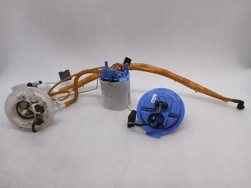 Mercedes C63 AMG W204 Fuel Pump Electric A2184700494 Fuel Pump M156-