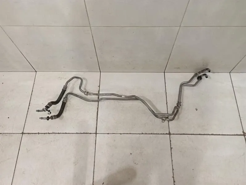 Mercedes C63 AMG W205 Gearbox Pipes A2052700203 Transmission Oil Line M177 4.0-