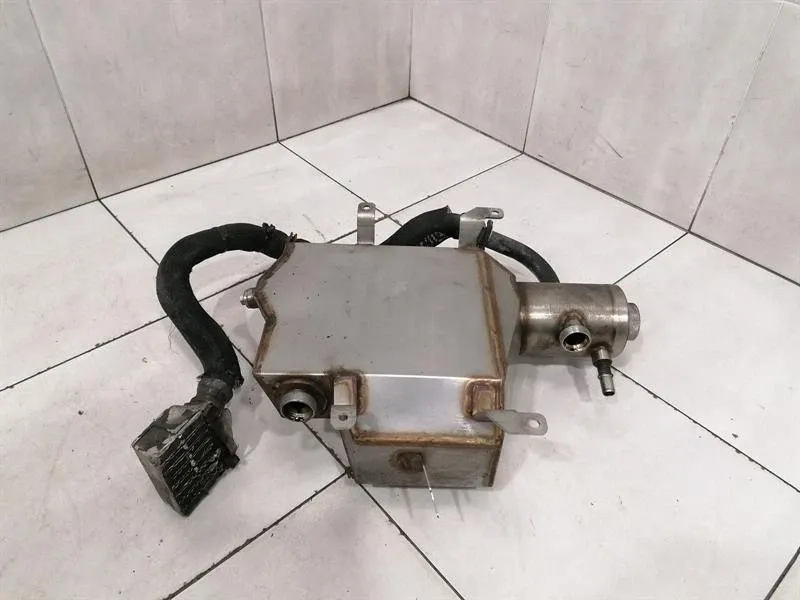 ASTON MARTIN VANTAGE V8 DRY SUMP RESERVIOR 6G33-6C702-AC ENGINE OIL TANK -