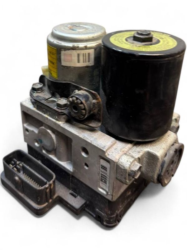 4451030260 4405053060 ABS hydraulic unit / pump LEXUS IS II (XE20) (2005-2013)