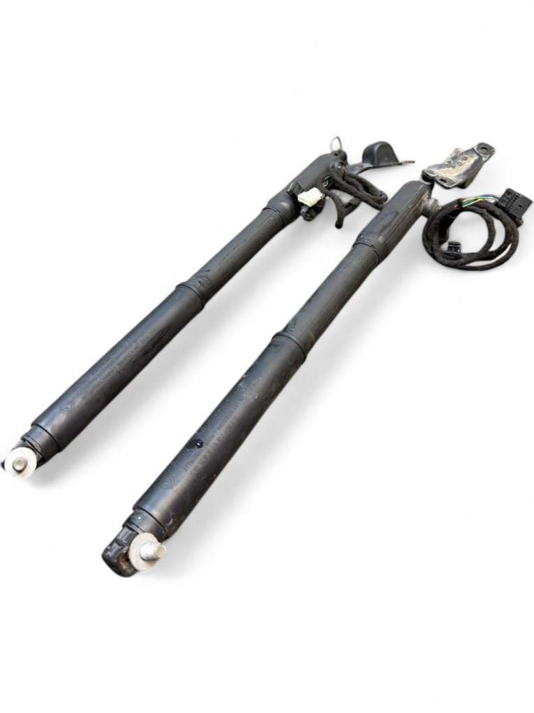 51247332695 51247332696 7332695 7332696 Bootlid / tailgate strut set BMW X5 (E70) (2007-2013)