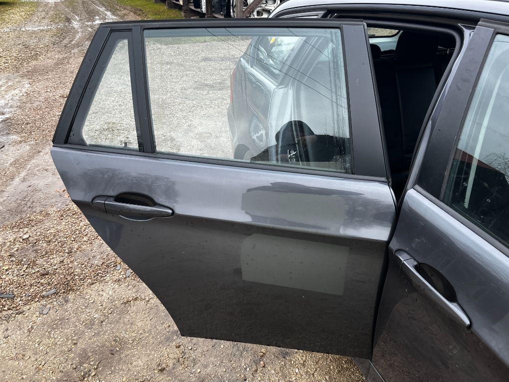 Door Rear Right BMW 3 (E90, E91, E92, E93) (2005-2011)