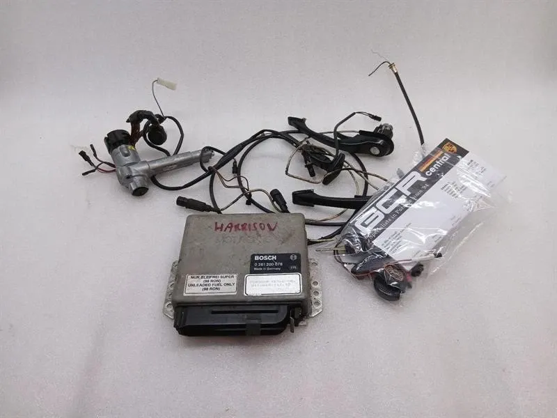 Porsche 911 Carrera 3.2 1984-1989 Engine ECU 91161811119 Set Engine ECU -