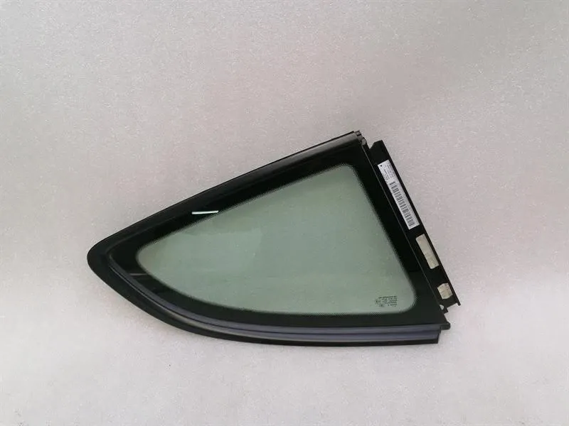 Porsche Cayman 718 Right Rear 1/4 Glass 98154311208 Door Glass 1/4 Rear RH-