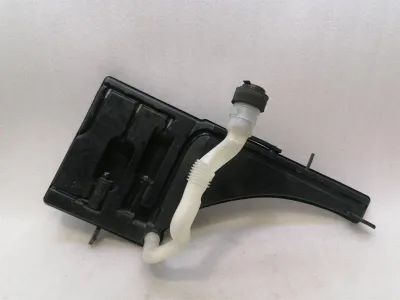 Maserati Ghibli M157 washer fluid reservoir 670105311 washer fluid tank -
