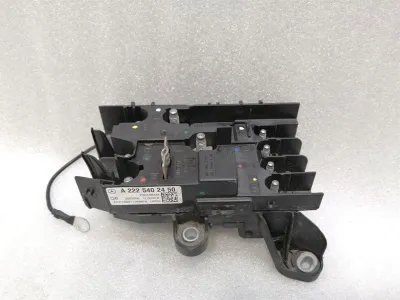 Mercedes S-Class W222 Fuse Box A2225402450 Fuse Box-