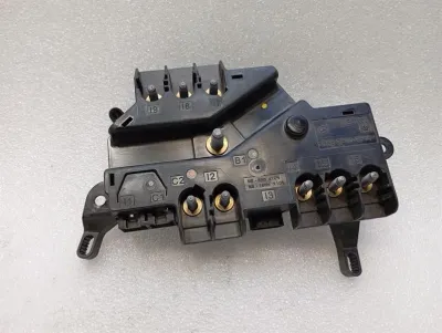 Mercedes CL W217 Fuse Box A2225402650 Fuse Box-