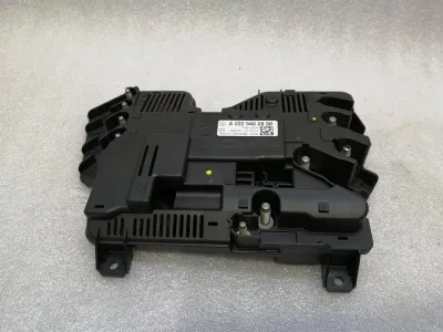 Mercedes CL W217 Fuse Box A2225402850 Fuse Box-