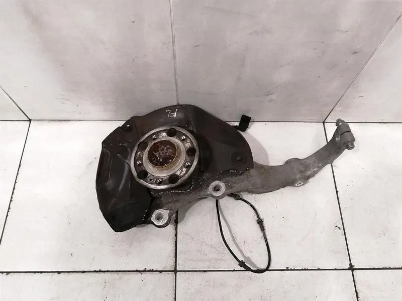 Mercedes S-Class W222 Left Front Hub A2223321901 Wheel Bearing Housing Front Left -