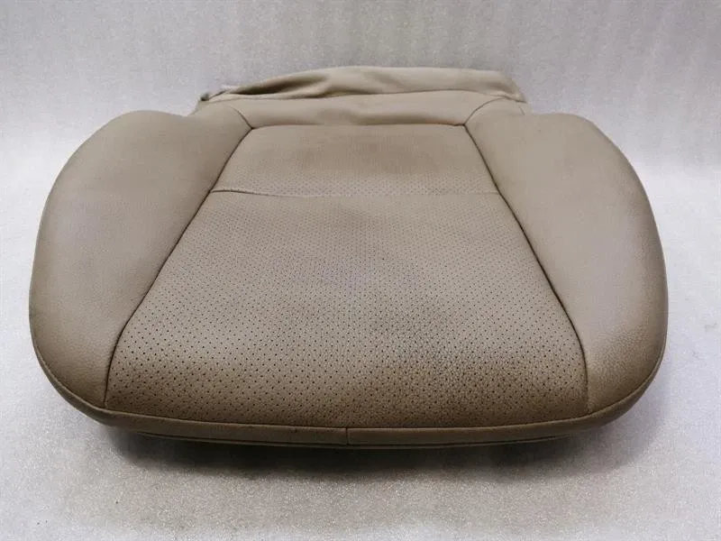 Mercedes GLK Left Seat Cushion A2049105846 8P26 Seat Left A20491079468P26 Leather-